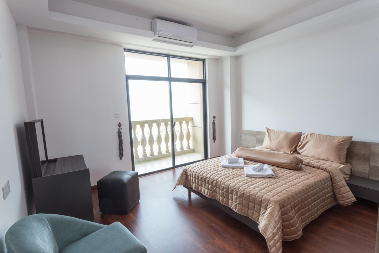 钻石名邸 Diamond One Hotel And Serviced Apartment Phnom Penh Exterior foto